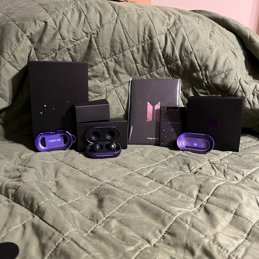 BTS SAMSUNG HEADPHONES
